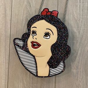Danielle Nicole Snow White Crossbody